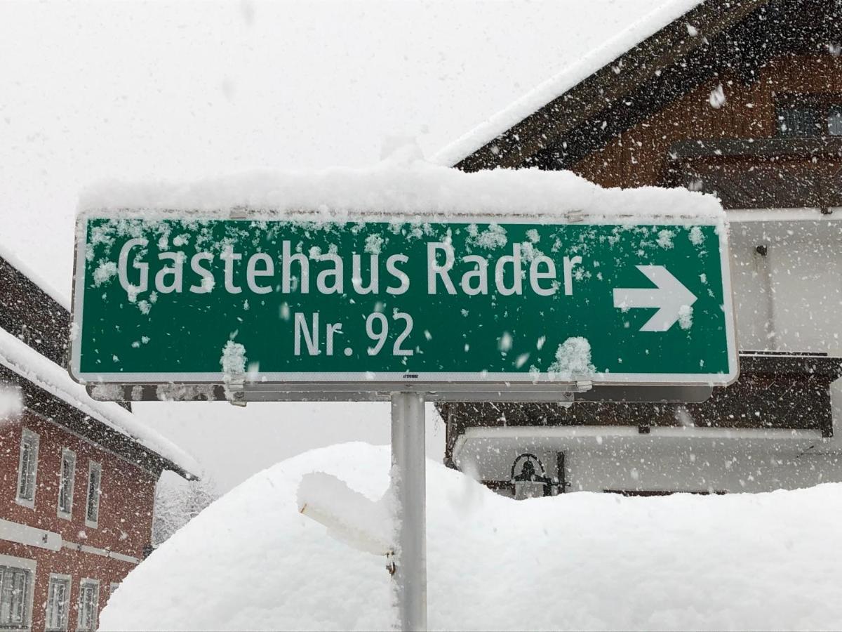 Gaestehaus Rader ไวสซ์บริอาค ภายนอก รูปภาพ